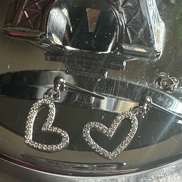 Earrings - Picture 4 of 4